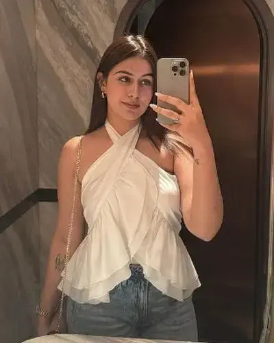 Call Girl Nawalgarh